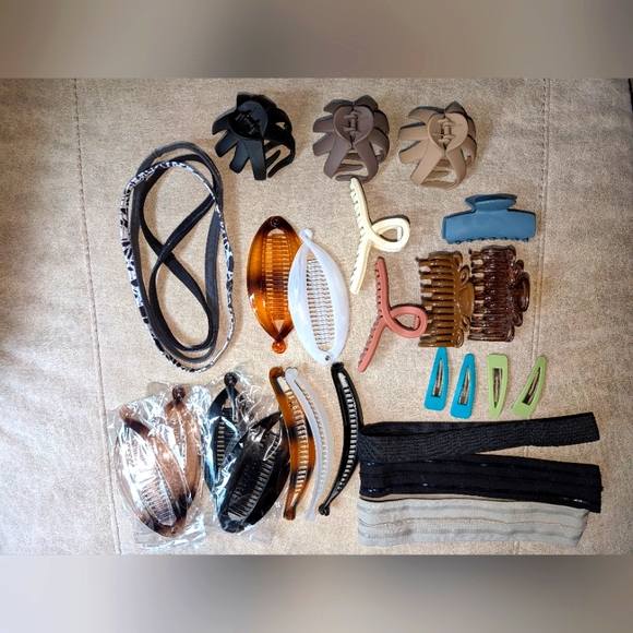 Hair Accessory Bundle - Picture 1 of 7